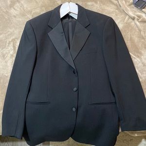 Lancio 3 button tuxedo